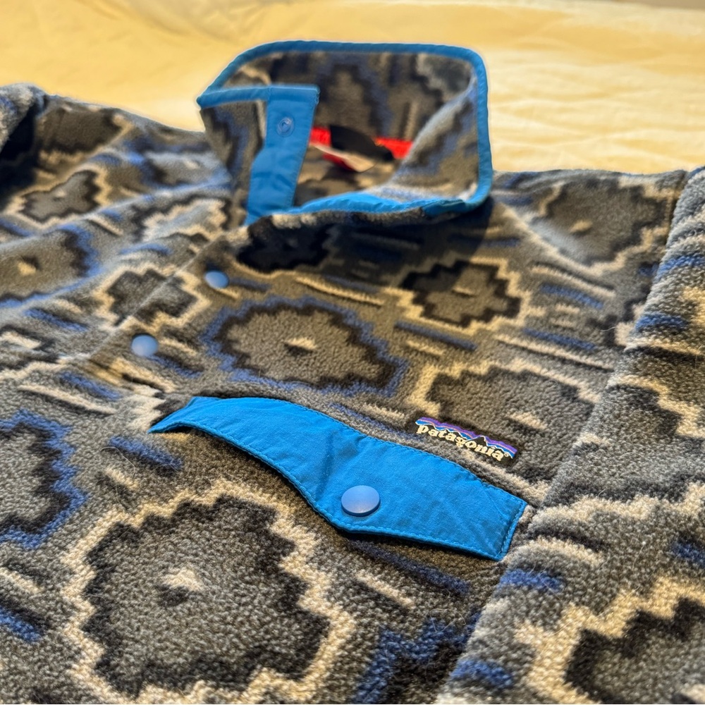 Patagonia Geometric Aztec Patterned Pullover - Picture 3 of 12